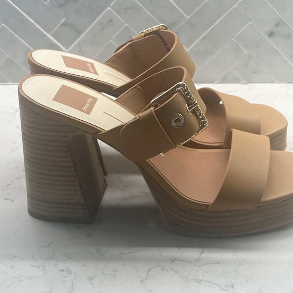 Dolce Vita Landry size 8 new with box tan - Picture 2 of 3